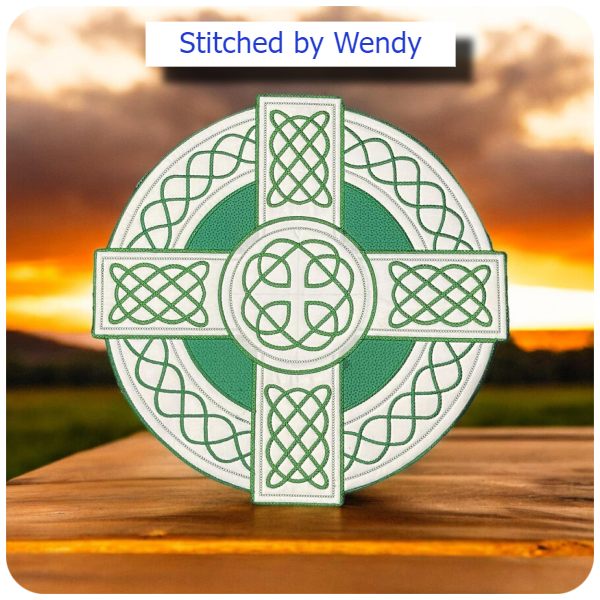 Celtic placemat by Wendy 2605