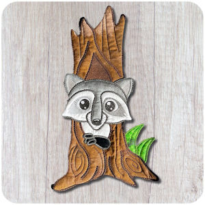 Large Applique Peeking Racoon by Kreative Kiwi - 300